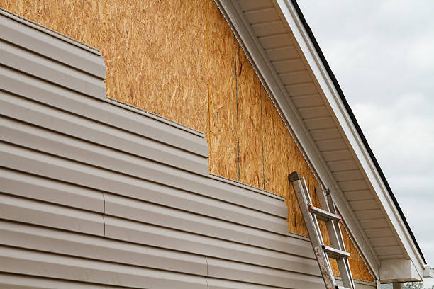 24/7 Emergency Siding Replacement experts in Plainville, CT